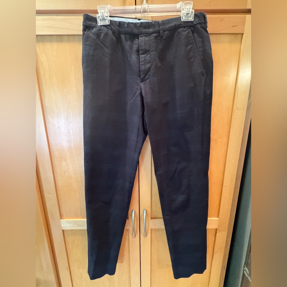 J.Crew classic black watch plaid cotton chino. W30, L32 Really sharp!
